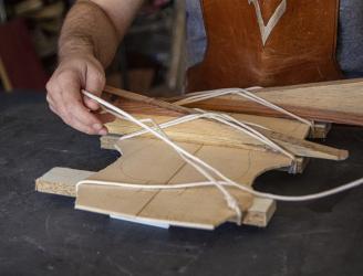 Vael de Ginés luthier de guitarras 