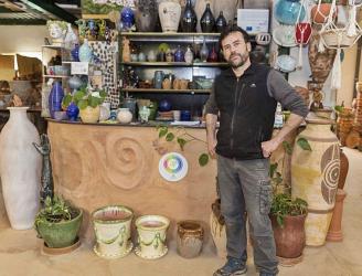 Pascual Cózar en su taller