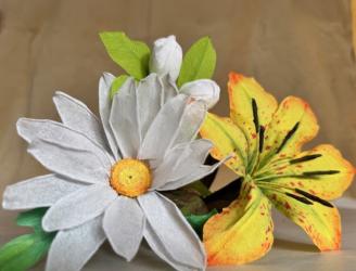 Taller de flores de papel