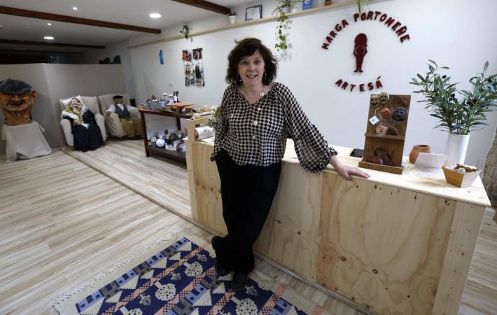 Marga Portomeñe, tenda taller artesá 
