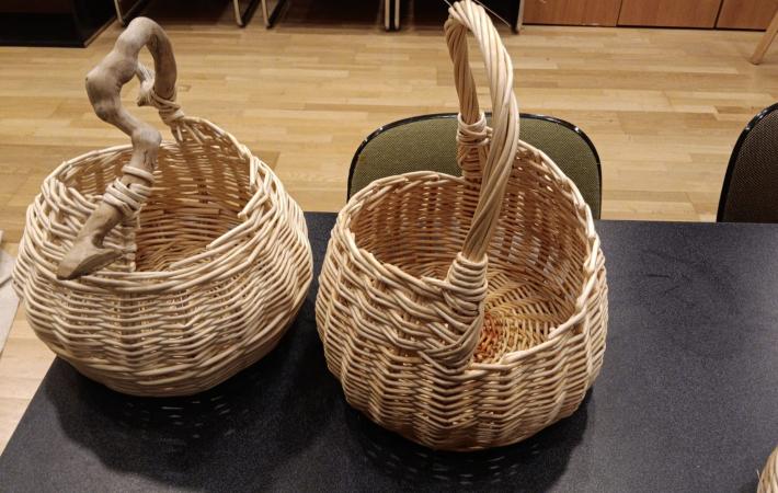 ELABORACION DE OBJETOS A PARTIR DE PRODUCTOS VEGETLES COMO ES EL MIMBRE