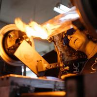 Vidrio Sorribes -  Artesanía en vidrio en la Zaidía en vivo el fuego transforma al vidrio