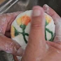 Manos abatanado el jabón envuelto en lana de oveja merina