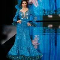 Vestido flamenca artesanal con calados bordados