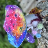 Obra en fieltro de lana con aguja